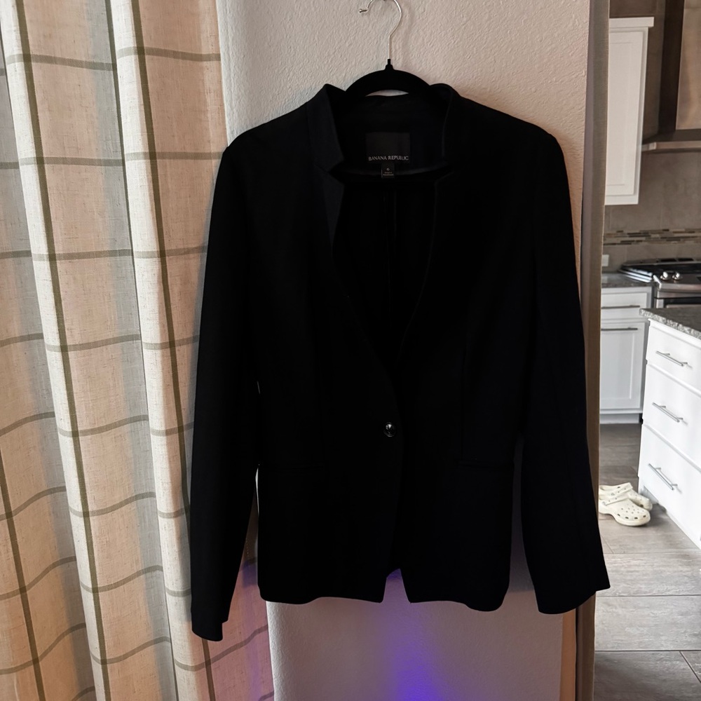 Banana Republic Black Blazer